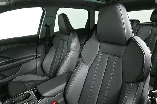 2025 Audi Q6 e-tron Premium Plus quattro