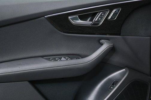 2026 Audi Q8 55 Premium Plus