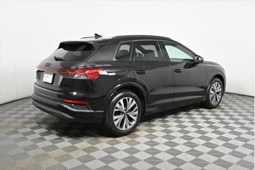 2025 Audi Q4 e-tron Premium 45 RWD