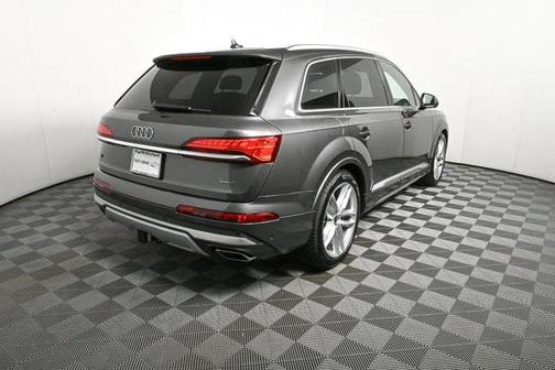 2025 Audi Q7 55 Premium Plus