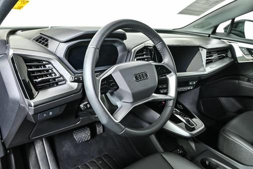 2024 Audi Q4 e-tron Prestige 55 quattro