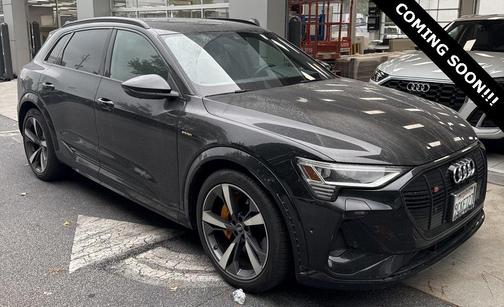 2022 Audi e-tron S Premium Plus