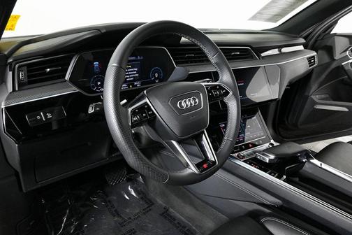 2022 Audi e-tron S Premium Plus
