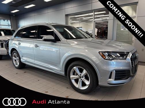 2023 Audi Q7 45 Premium Plus