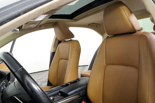 2016 Lexus IS 200t Base