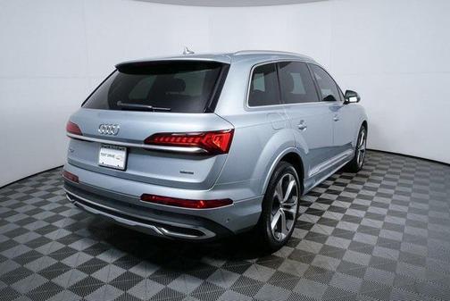 2023 Audi Q7 55 Premium Plus