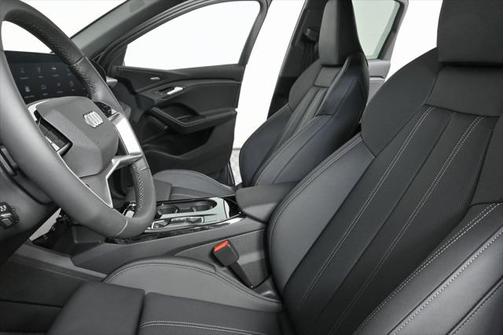2025 Audi Q6 e-tron Premium Plus quattro