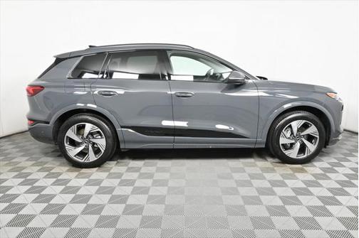 2025 Audi Q6 e-tron Premium Plus quattro