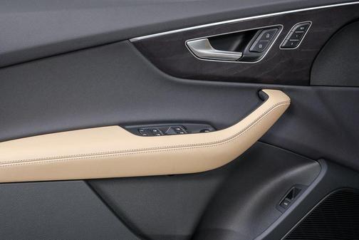 2026 Audi Q7 55 Premium Plus