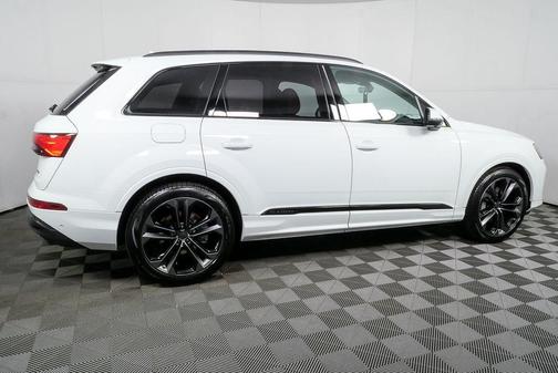2026 Audi Q7 55 Premium Plus