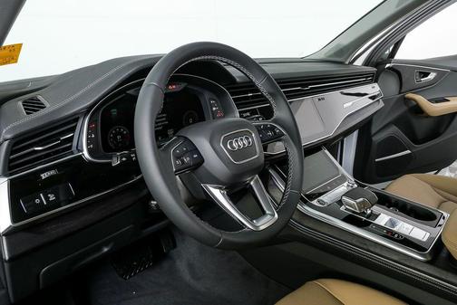 2026 Audi Q7 55 Premium Plus