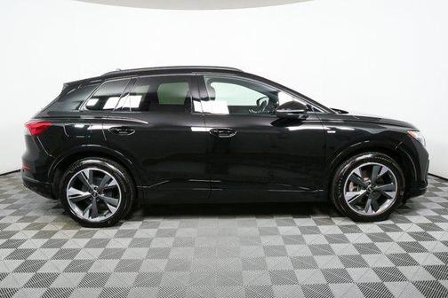 2024 Audi Q4 e-tron Premium Plus 55 quattro