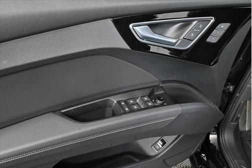 2025 Audi Q4 e-tron Prestige 55 quattro