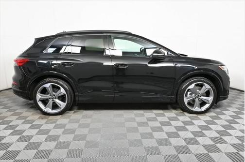 2025 Audi Q4 e-tron Prestige 55 quattro