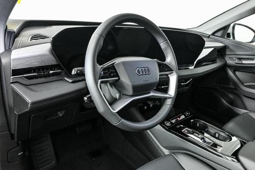 2025 Audi Q6 e-tron Premium quattro