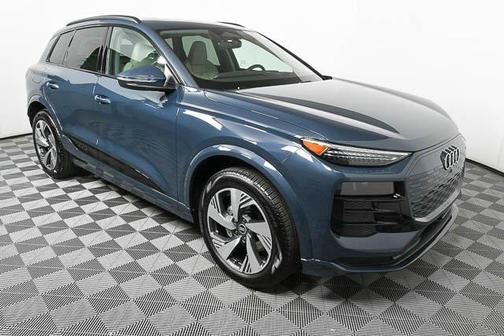 2025 Audi Q6 e-tron Premium Plus quattro