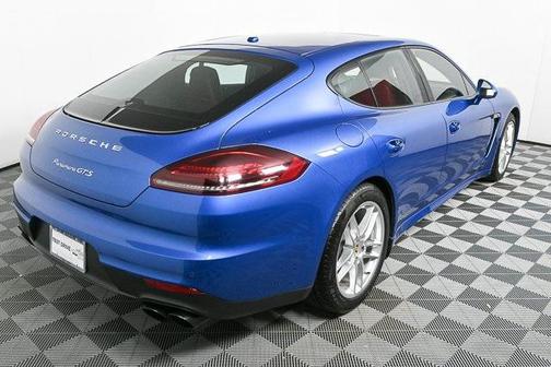 2015 Porsche Panamera GTS