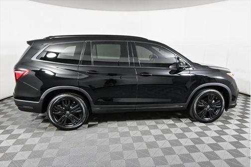 2022 Honda Pilot AWD Black Edition