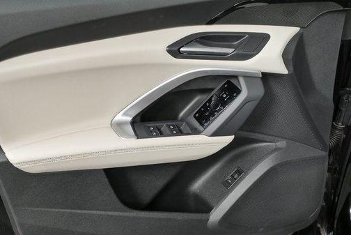 2025 Audi Q5 Premium TFSI quattro S tronic