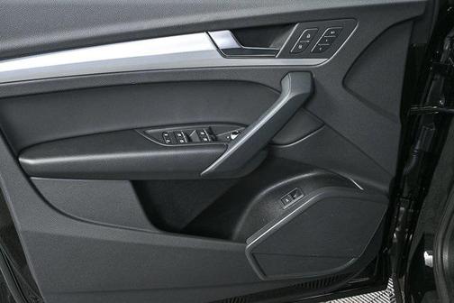 2025 Audi Q5 45 S line Premium