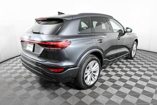 2025 Audi Q6 e-tron Premium Plus