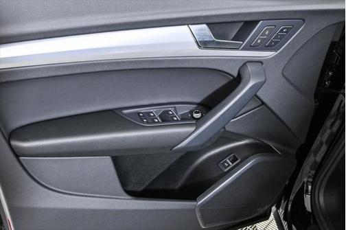 2024 Audi Q5 45 S line Premium