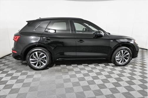 2024 Audi Q5 45 S line Premium