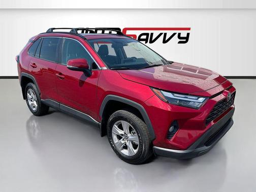 Pearl 2025 Toyota RAV4 XLE