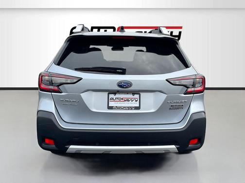 2025 Subaru Outback Touring