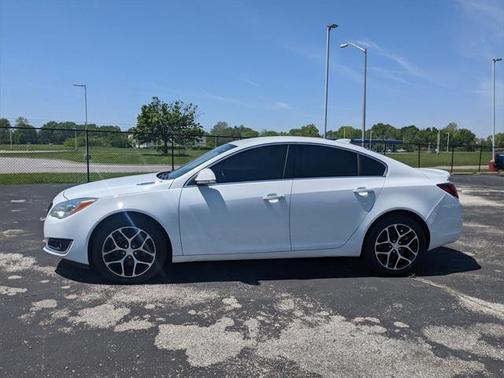 2017 Buick Regal Turbo Sport Touring