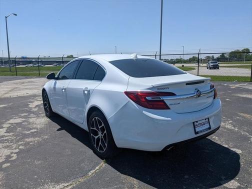 2017 Buick Regal Turbo Sport Touring