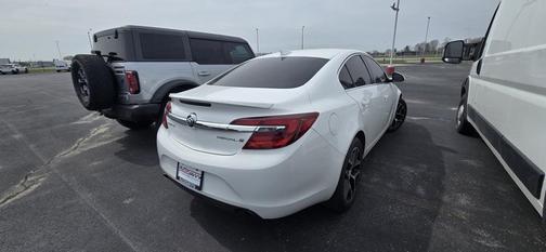 2017 Buick Regal Turbo Sport Touring