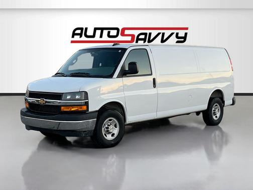 Summit White 2025 Chevrolet Express 2500 Work Van