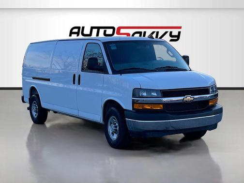 Summit White 2025 Chevrolet Express 2500 Work Van