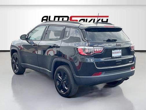 Diamond Black Crystal Pearlcoat 2020 Jeep Compass Latitude