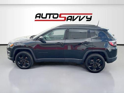 Diamond Black Crystal Pearlcoat 2020 Jeep Compass Latitude