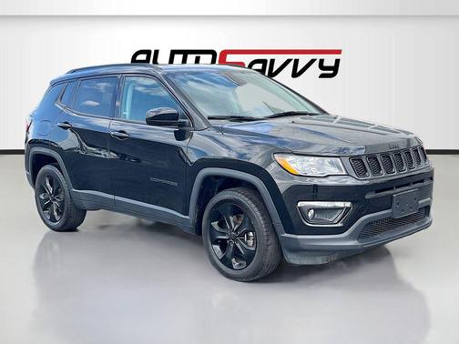 Diamond Black Crystal Pearlcoat 2020 Jeep Compass Latitude