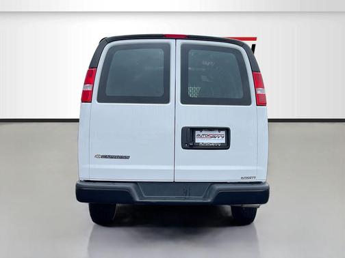 2025 Chevrolet Express 2500 RWD 2500 Regular Wheelbase WT