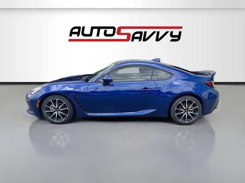 Trueno Blue 2025 Toyota GR86 Base