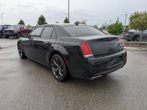 2021 Chrysler 300 S