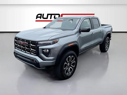 Sterling Metallic 2024 GMC Canyon AT4