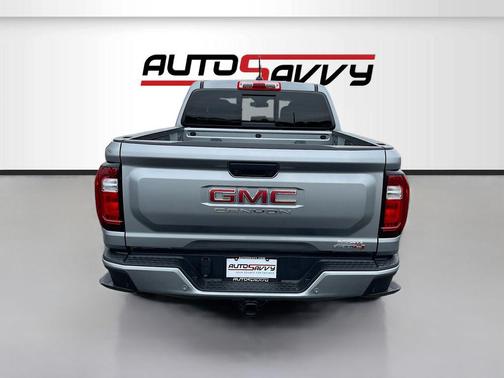 Sterling Metallic 2024 GMC Canyon AT4