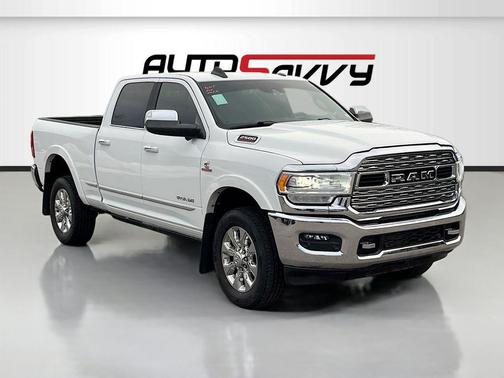 Bright White Clearcoat 2019 RAM 2500 Limited Crew Cab 4x4 6'4' Box