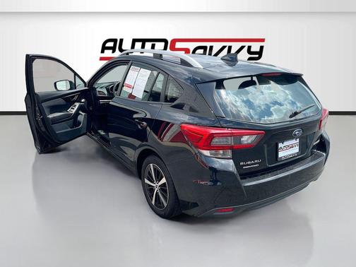 Crystal Black Silica 2020 Subaru Impreza Premium 5-Door