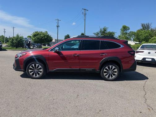 2023 Subaru Outback Touring XT