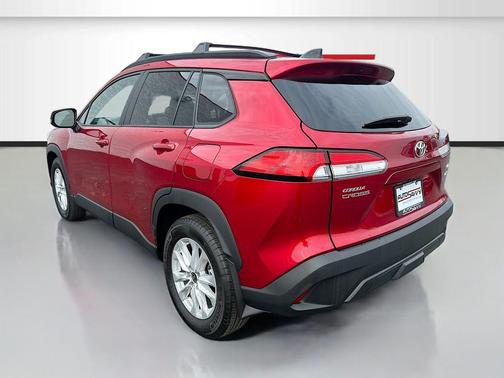 2025 Toyota Corolla Cross LE