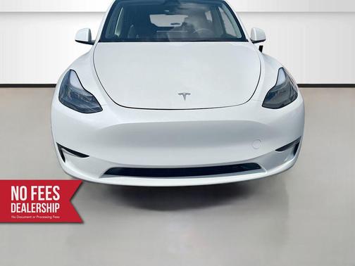 Pearl White Multi-Coat 2025 Tesla Model Y Long Range Dual Motor All-Wheel Drive