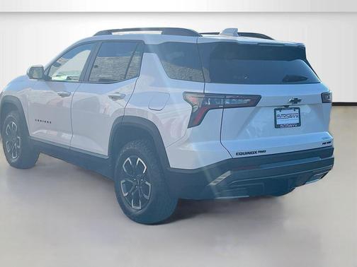 Iridescent Pearl Tricoat 2025 Chevrolet Equinox AWD ACTIV