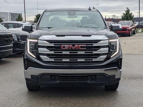 2024 GMC Sierra 1500 SLE