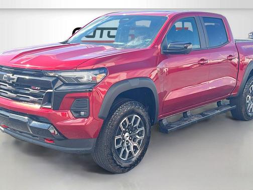 Radiant Red Tintcoat 2024 Chevrolet Colorado Z71